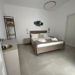 Chilometro Mille E بيت ضيافة